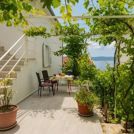 Awesome In With Kitchen Apartment